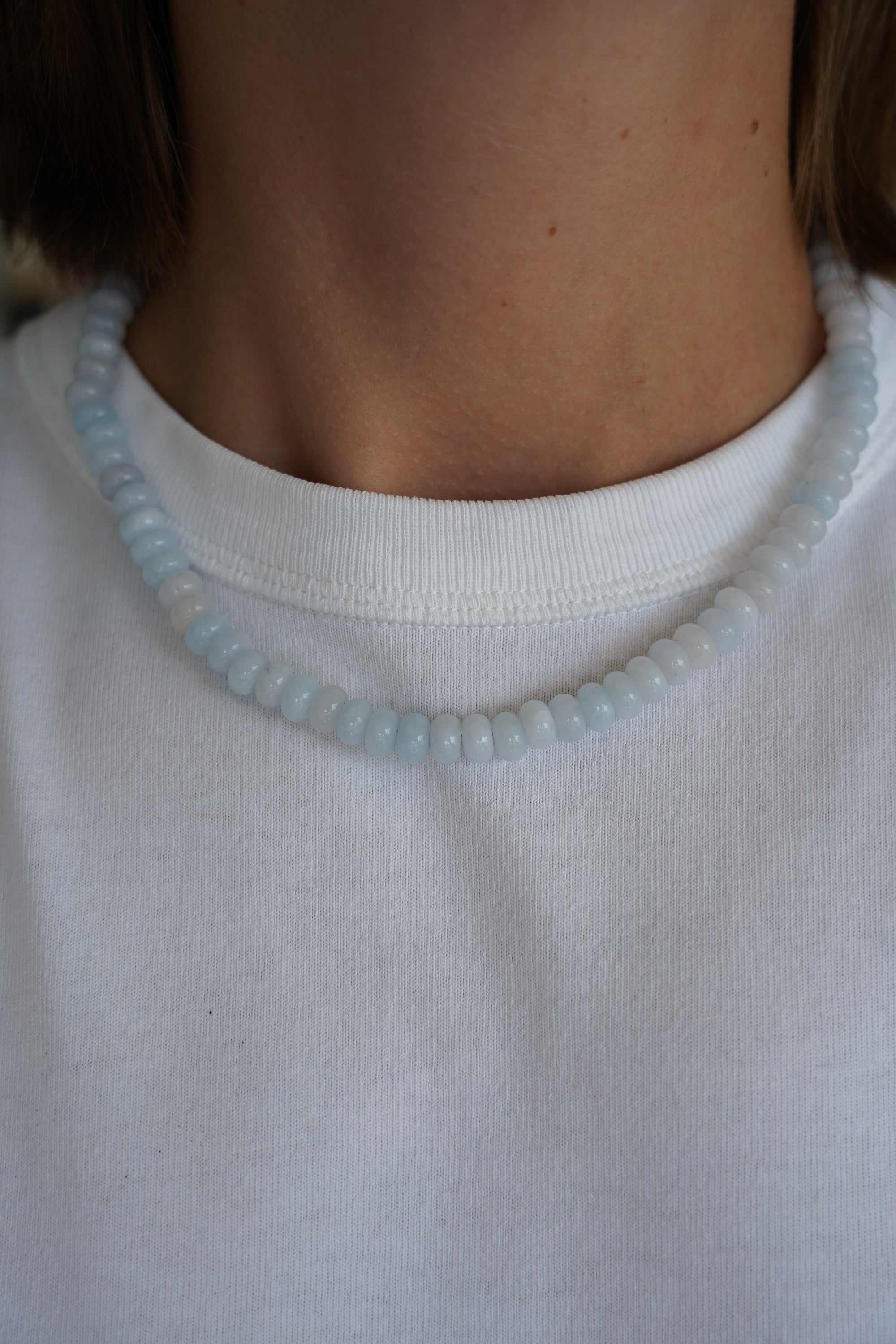 Blue wavy necklace